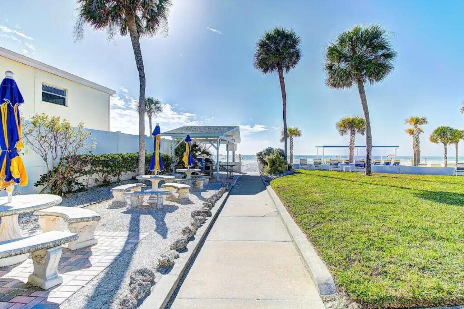 Beachfront Getaway In Siesta Key Exteriör bild